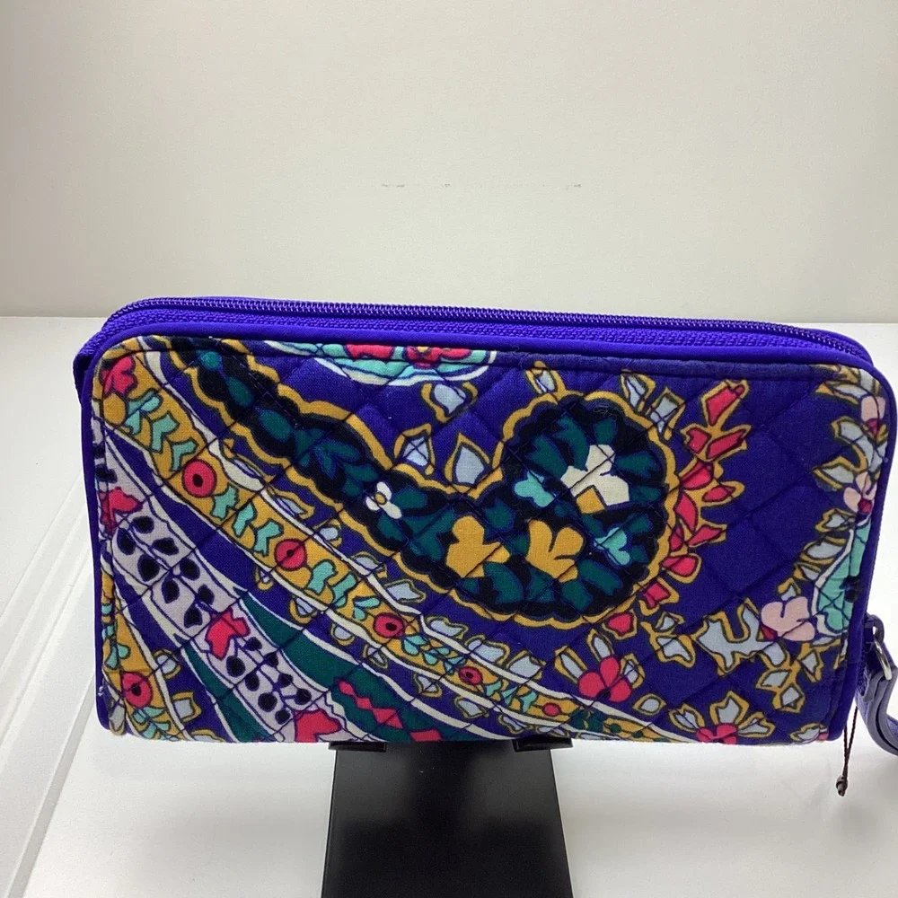 Vera Bradley Romantic Paisley Quilted Cotton Wristlet Wallet Blue NWOT